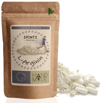 SPINTZ L-Arginin Kapseln im braunen nachhaltigen Doypack, daneben Pulver und geöffnete Kapseln als Produkt-Mockup