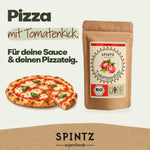 SPINTZ Bio-Tomatenpulver für Pizzasauce, neben einer Pizza mit Tomaten und Basilikum.